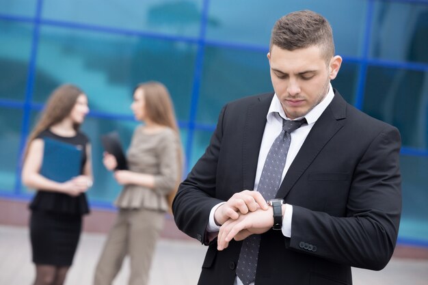 Time é reflexo do líder. Como sua empresa está desenvolvendo pessoas?